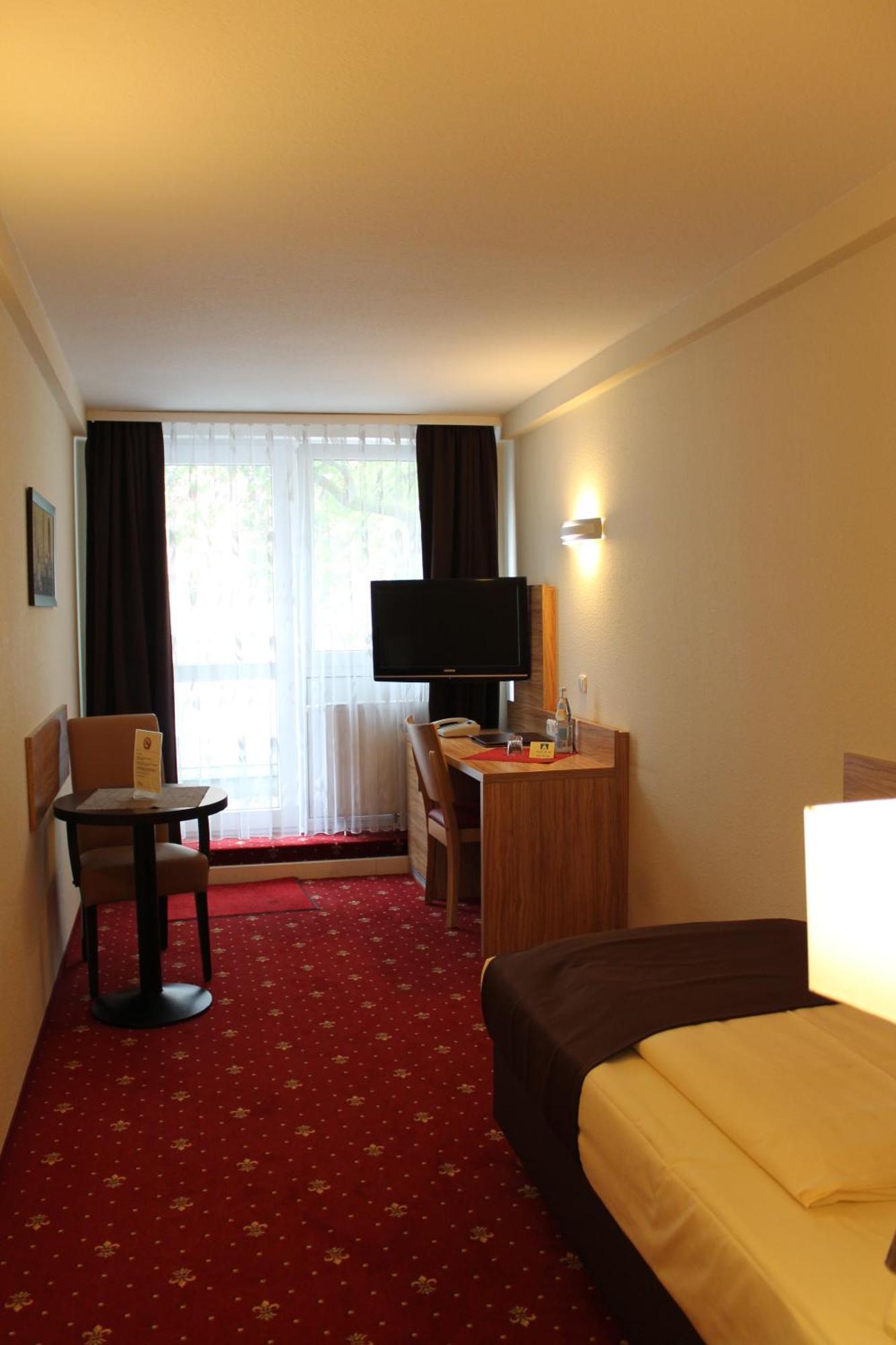 Hotel Harburger Hof Hamburg Room photo